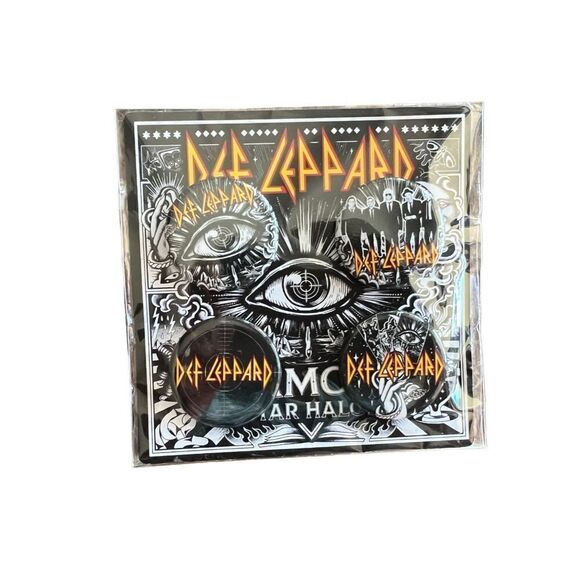 New Def Leppard Stadium Tour 2022 VIP Fan Band Logo Badges Pins - Picture 1 of 1